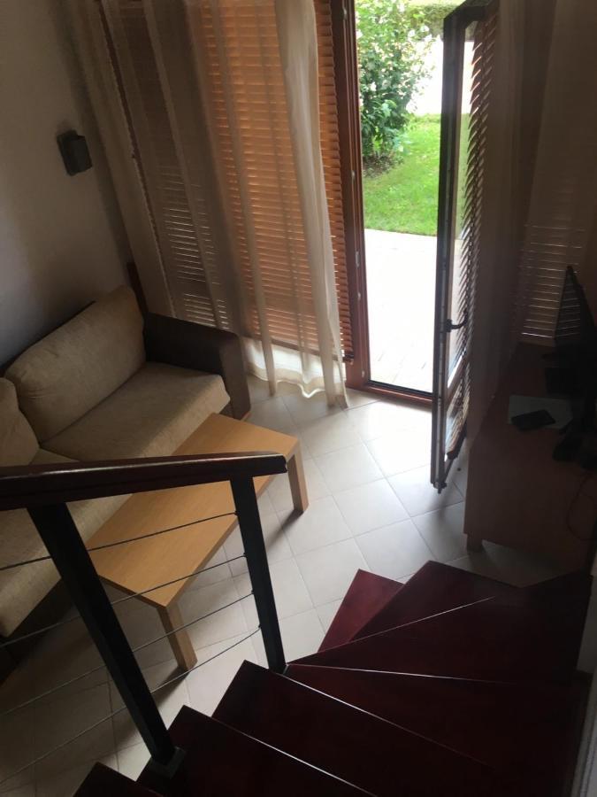 Private Apartments In Emerald 라브다 외부 사진