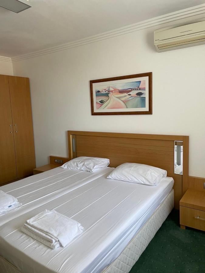 Private Apartments In Emerald 라브다 외부 사진