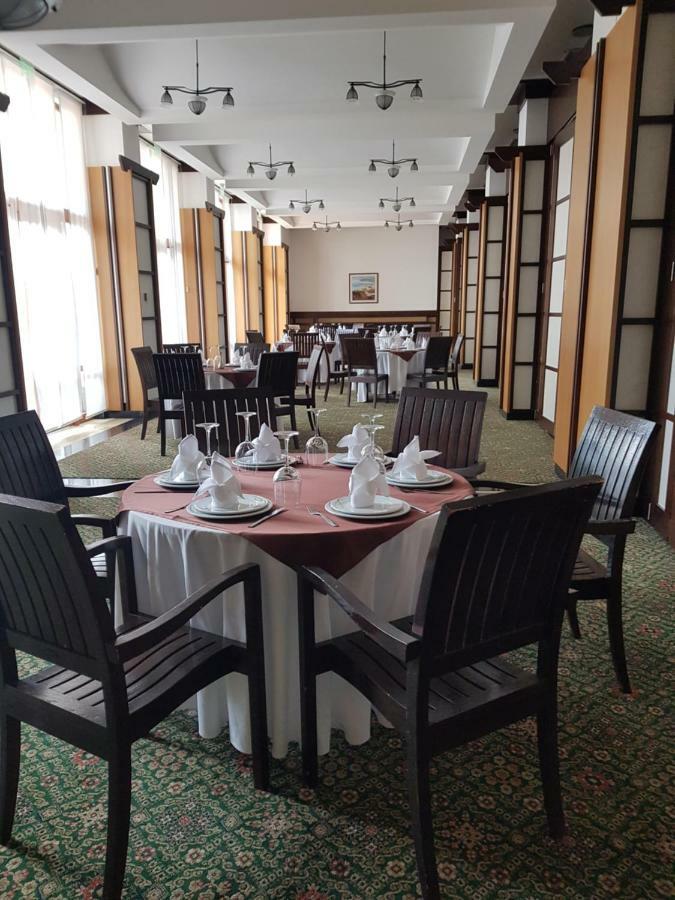Private Apartments In Emerald 라브다 외부 사진