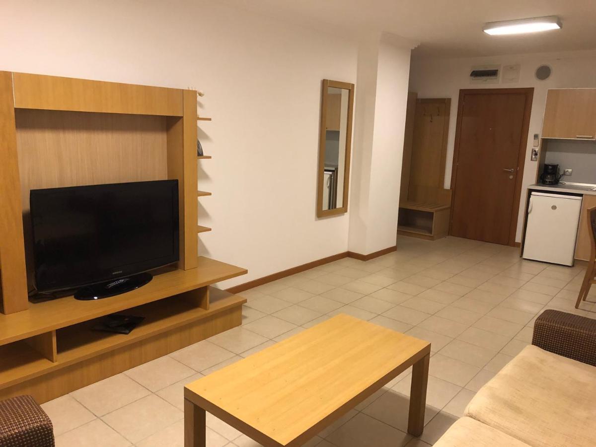 Private Apartments In Emerald 라브다 외부 사진