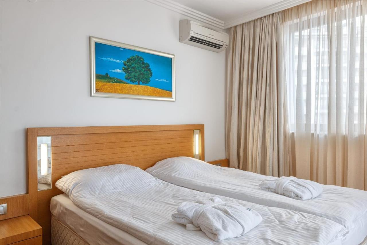 Private Apartments In Emerald 라브다 외부 사진
